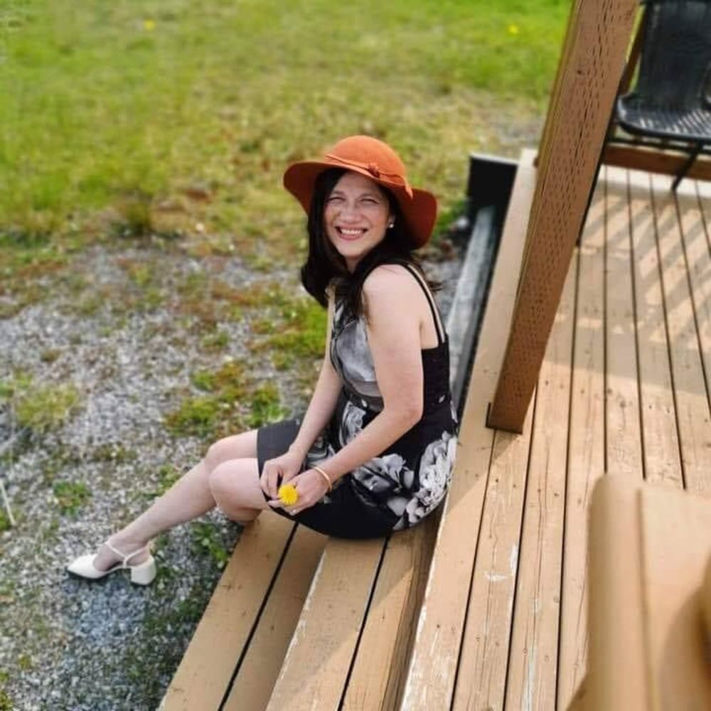 Meet your Posher, Cristina isip